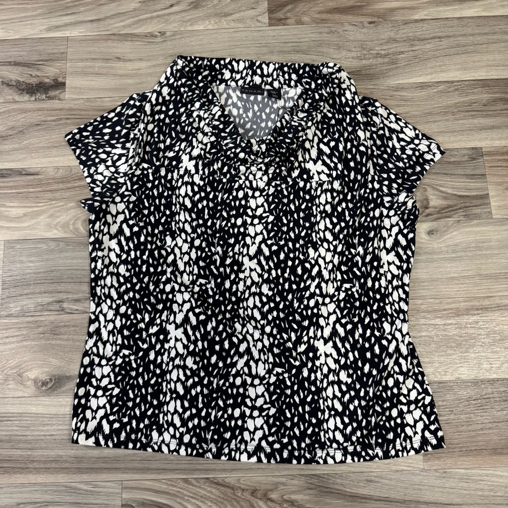 NWT Tahari Stretch Top Cowl Neck Black and White Spotted Blouse Size Extra Large